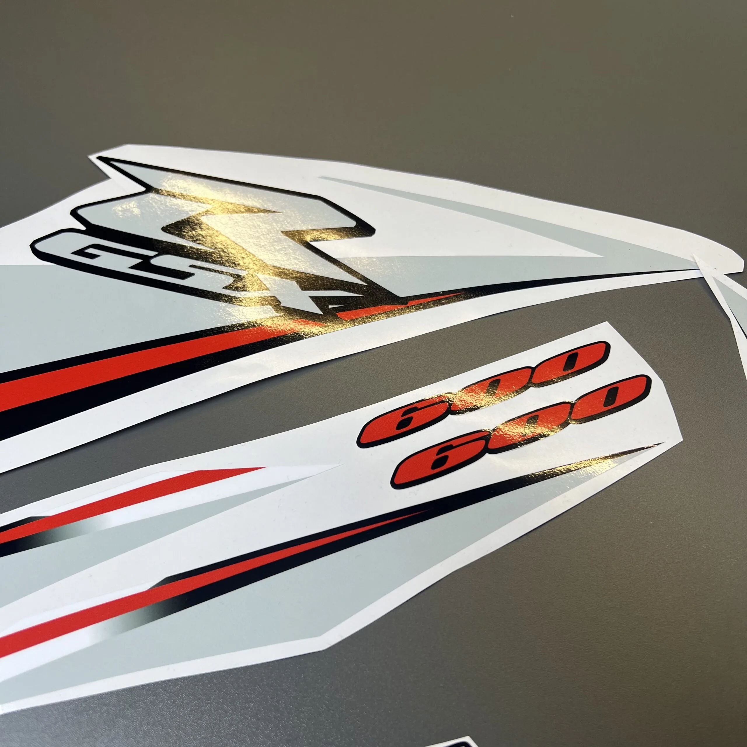 KIT AUTOCOLANTES SUZUKI GSXR 600 K9 - Image 2