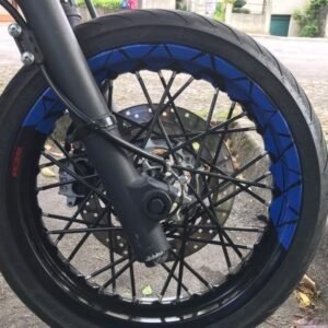 KIT AUTOCOLANTES PARA RODAS UNIVERSAL TRIÂNGULOS (COR AO GOSTO)