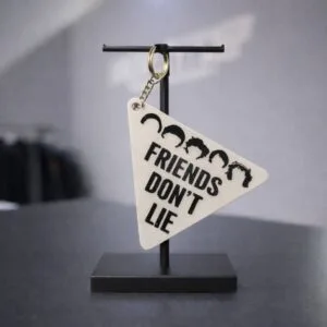 PORTA-CHAVES - STRANGER THINGS - FRIENDS DON´T LIE